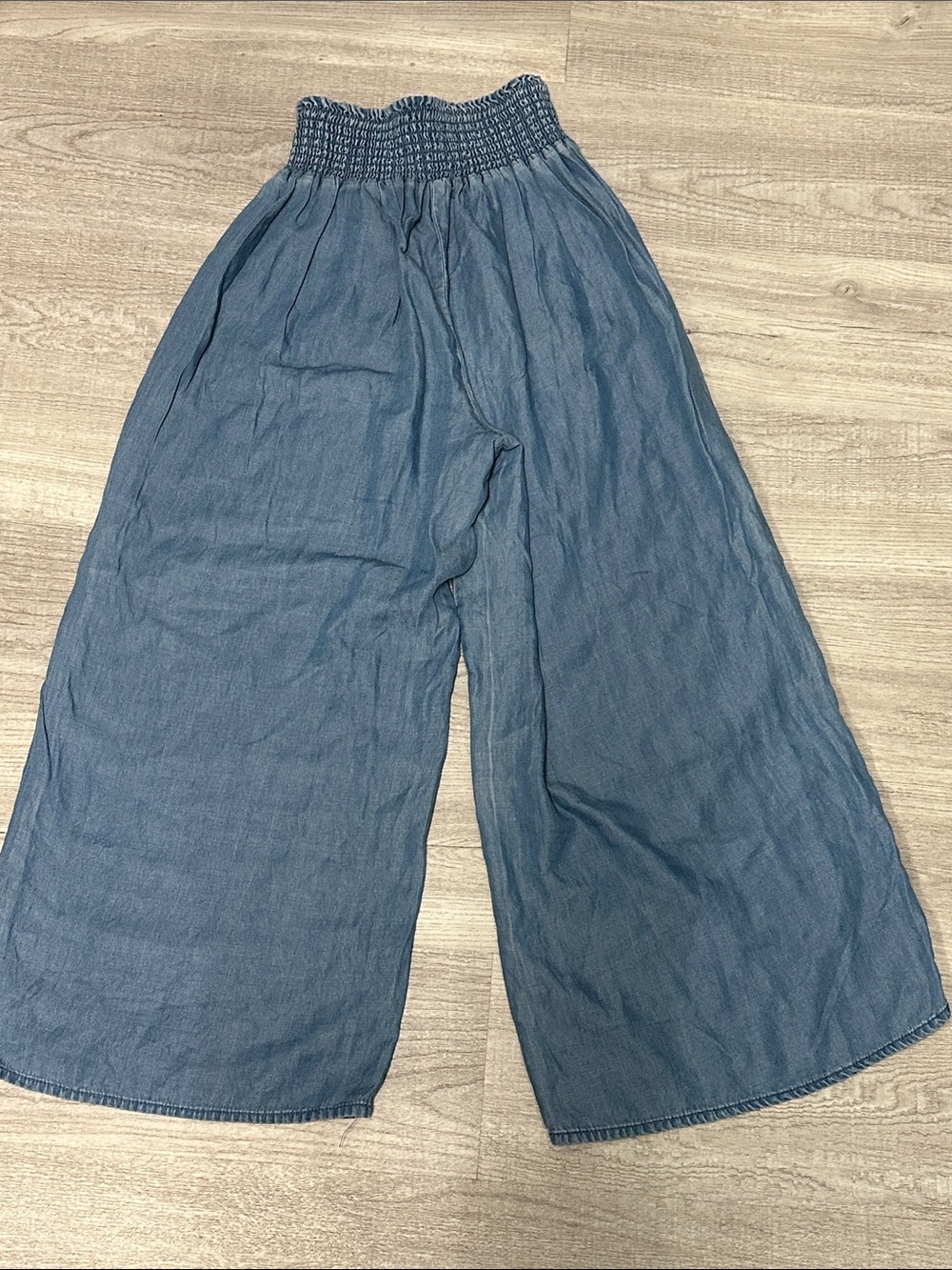 MICHAEL KORS Smocked Waist Wide Leg Chambray Pants - Picture 2 of 4